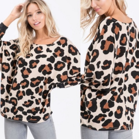 ⭐BOUTIQUE SALE ⭐ Leopard print knit top - Picture 2 of 5